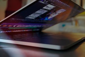 【必見】動画編集者の仕事とは？実際の業務を紹介【人気の副業】