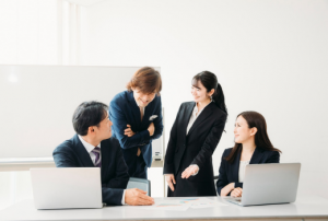 売上を英語で伝えたい！よく使う経営用語の英単語と例文を解説